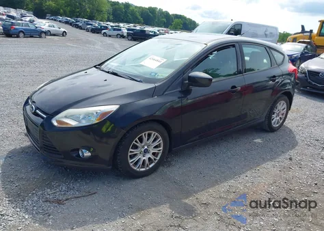 2012 Ford Focus Se z USA, uszkodzony, nr VIN 1FAHP3K28CL344182